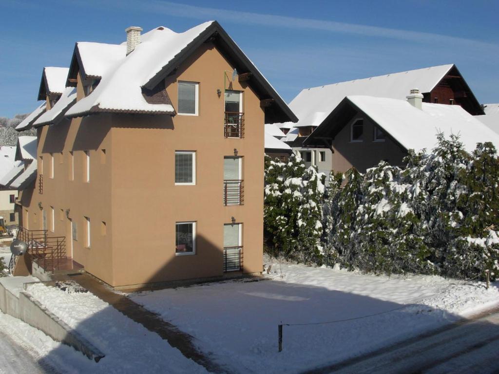 זלאטיבור Apartmani Nova Zova מראה חיצוני תמונה